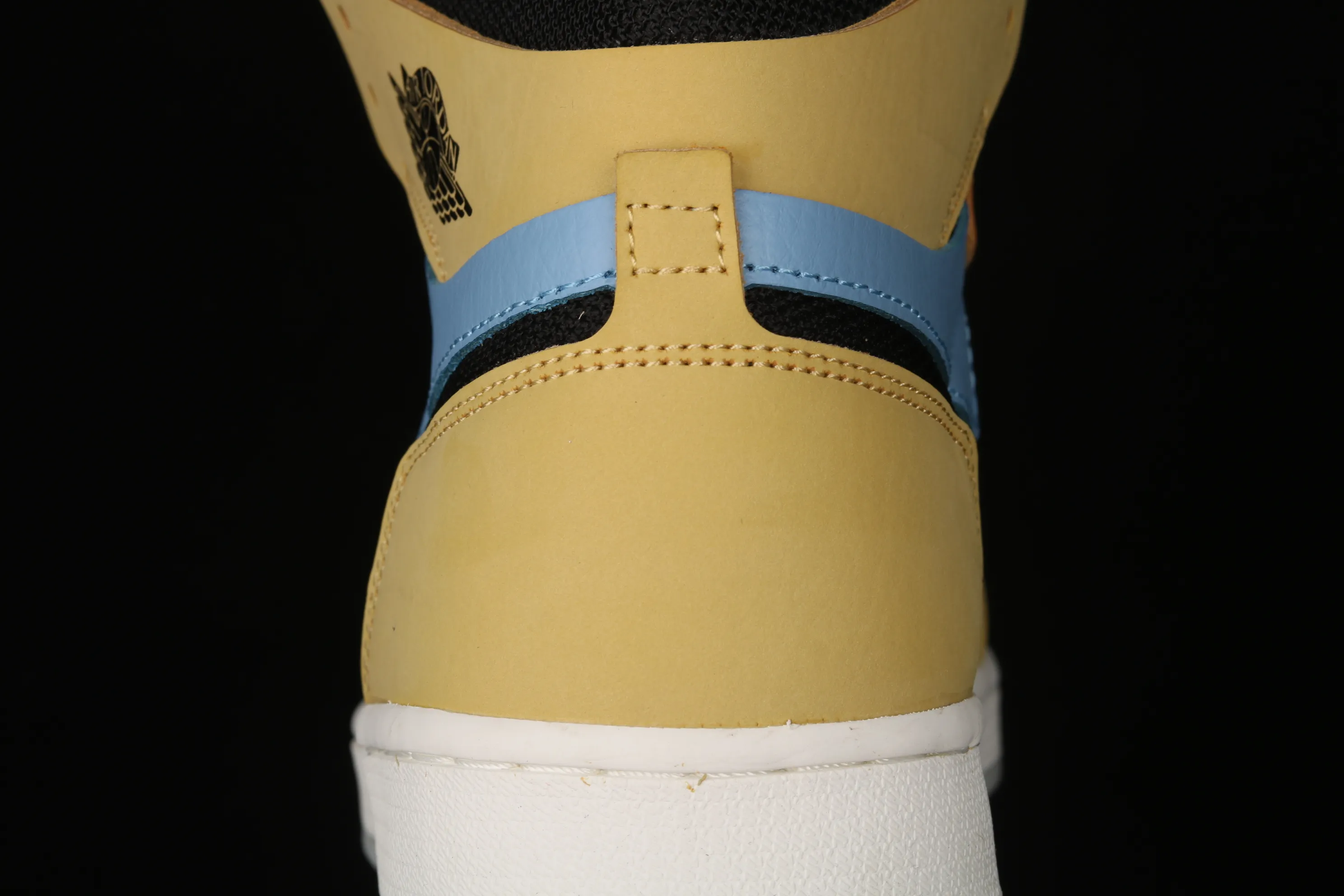 All categories Air Jordan Jordan series basketball shoes Air Jordan 1 High Z version Air Jordan 1 Zoom CMFT AJ1 Joe 1 black blue yellow CT0978-900